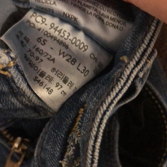 Size 6s- w38 l30 Levi bootcut jeans - Picture 3 of 4